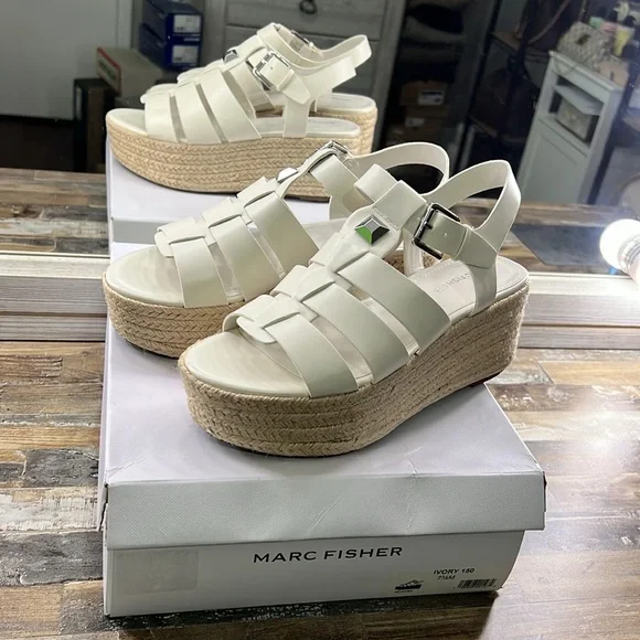 Marc Fisher Joven size 7.5 - Picture 2 of 5